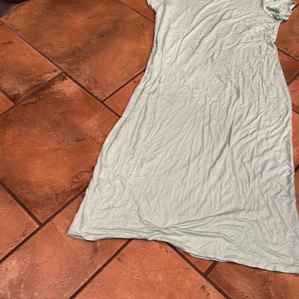 FOREVER ROSE DRESS - Picture 11 of 11